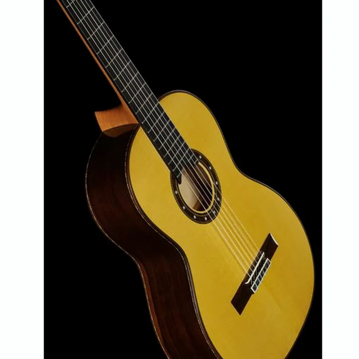 Amalio Burguet Aniversario Spruce