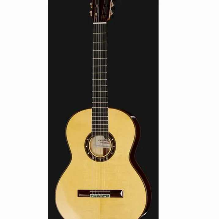 Amalio Burguet Aniversario Spruce w/ Case