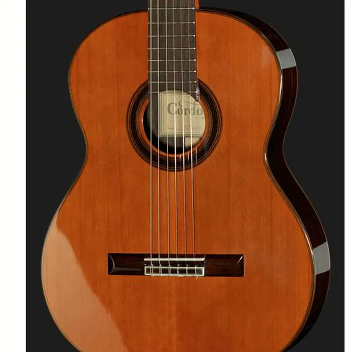 Cordoba C7