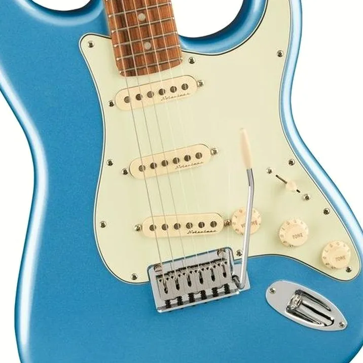 Fender Player Plus Strat Opal Spark