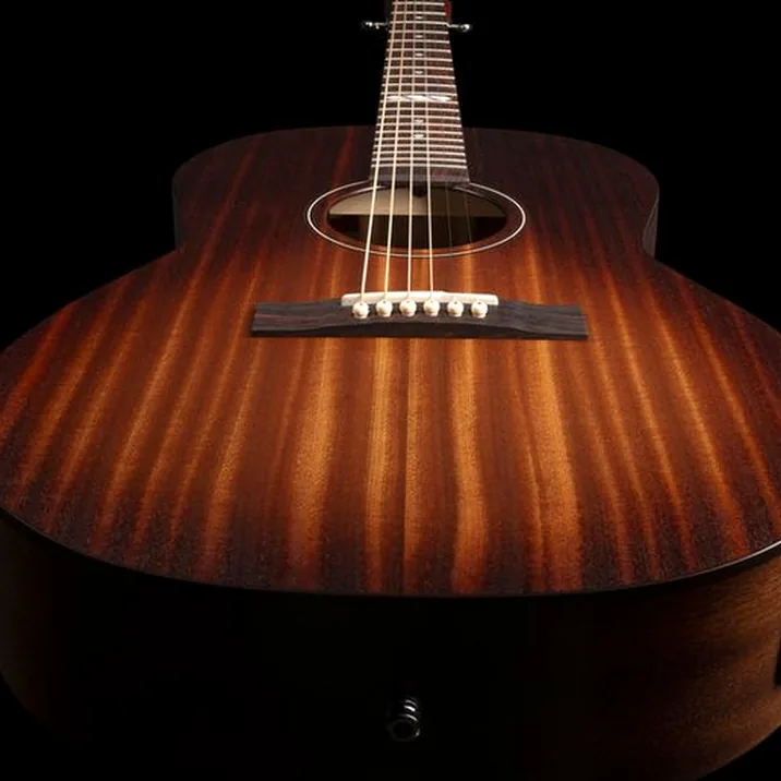 Godin Folk LTD Mahogany A/E Rust Bst