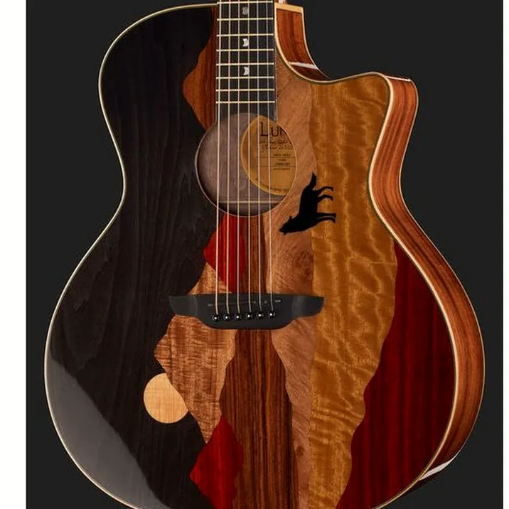 Luna Guitars Vista Wolf Ltd
