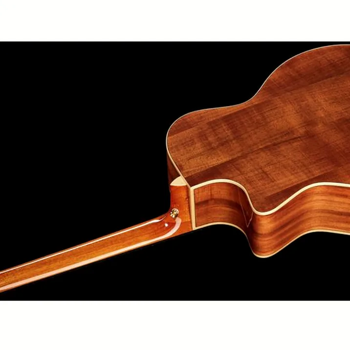 Luna Guitars Vista Wolf Ltd