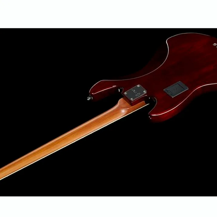 Marcus Miller V8 4 Ts