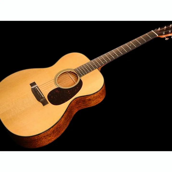 Martin Guitar 00018