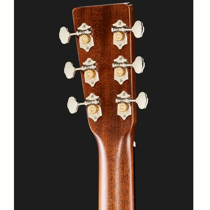 Martin Guitars D 16E 01