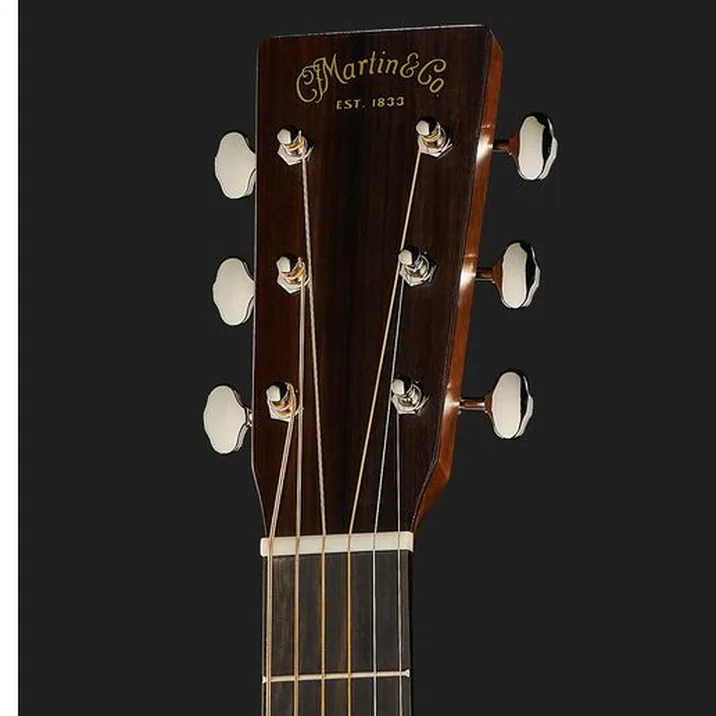 Martin Guitars D 16E 02