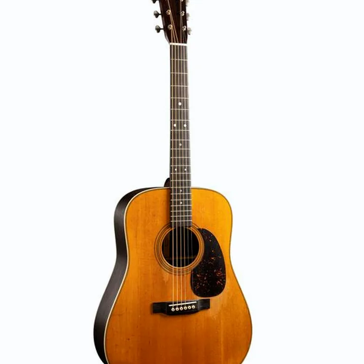 Martin Guitars D-28 StreetLegend