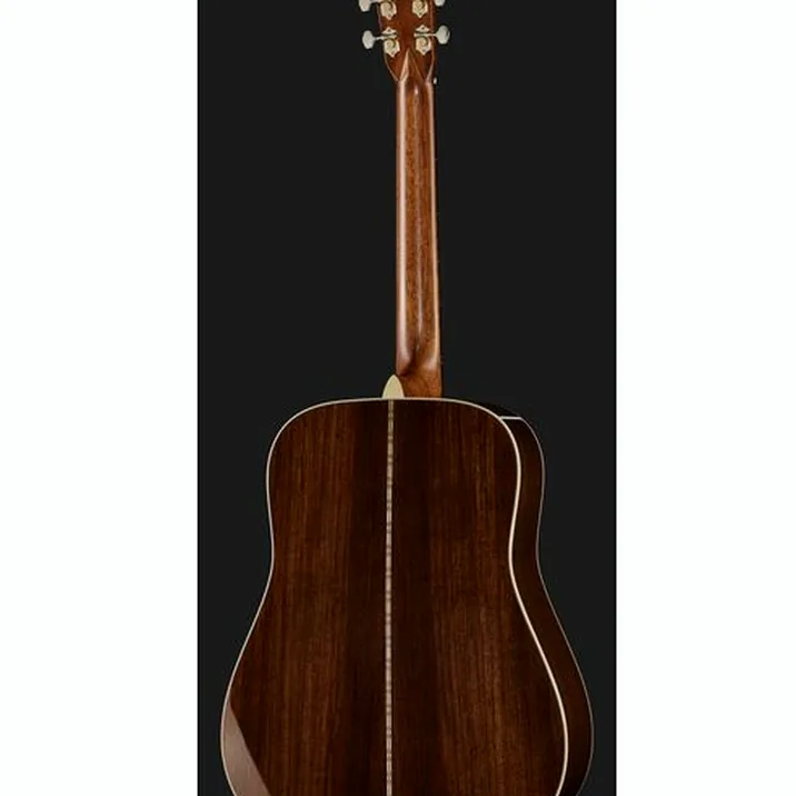 Martin Guitars D-28 Sunburst