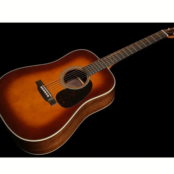 Martin Guitar HD28 Ambertone
