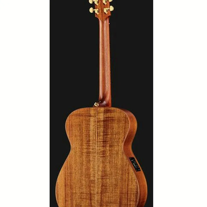 Maton The Australien EA-808