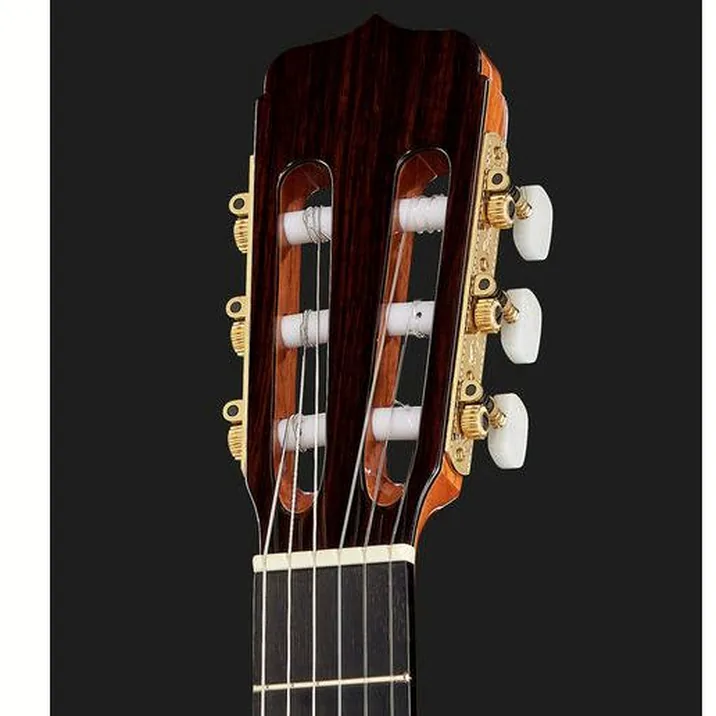 Ramirez Estudio 3 Spruce