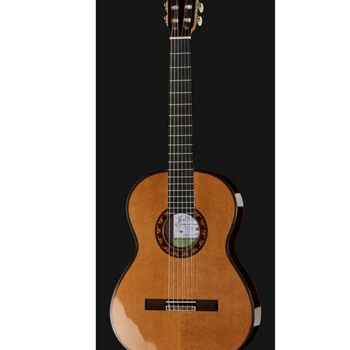 Ramirez Guitarra del Tiempo Cedar