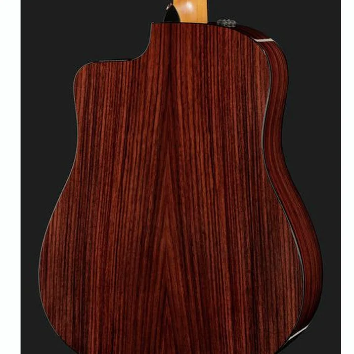 Taylor 210Ce Plus