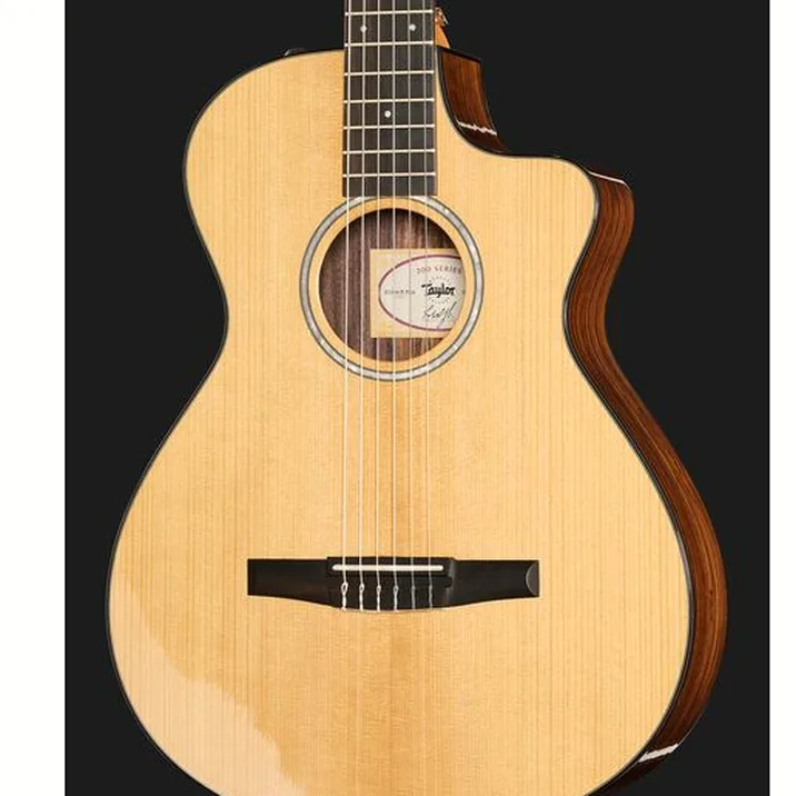 Taylor 212ce-N Plus
