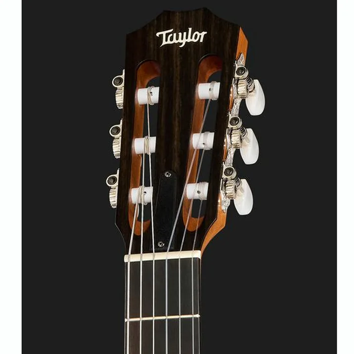 Taylor 212ce-N Plus