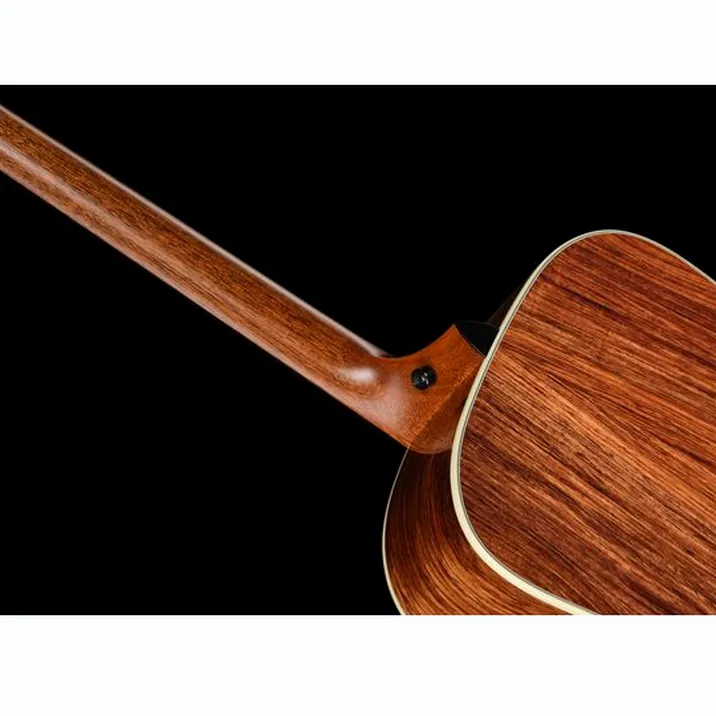 Taylor Gold Label 810e