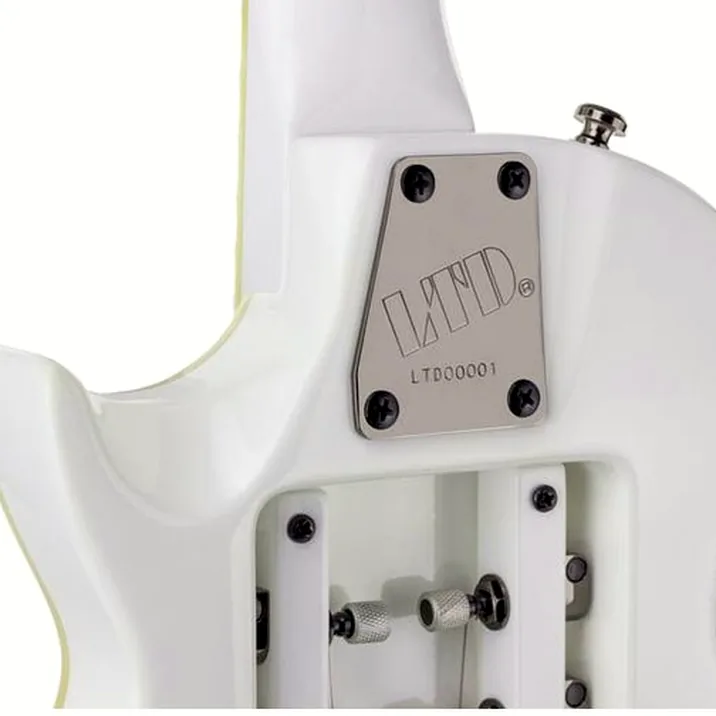 Traveler Guitar Ltd Ec 1 Snow White