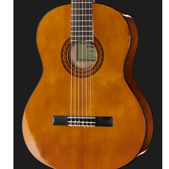 Yamaha C40 Bundle