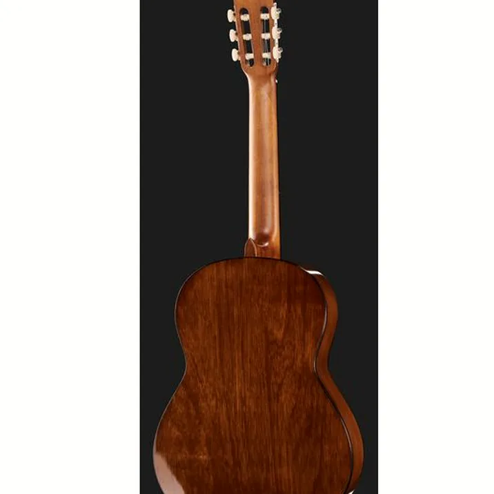 Yamaha C40