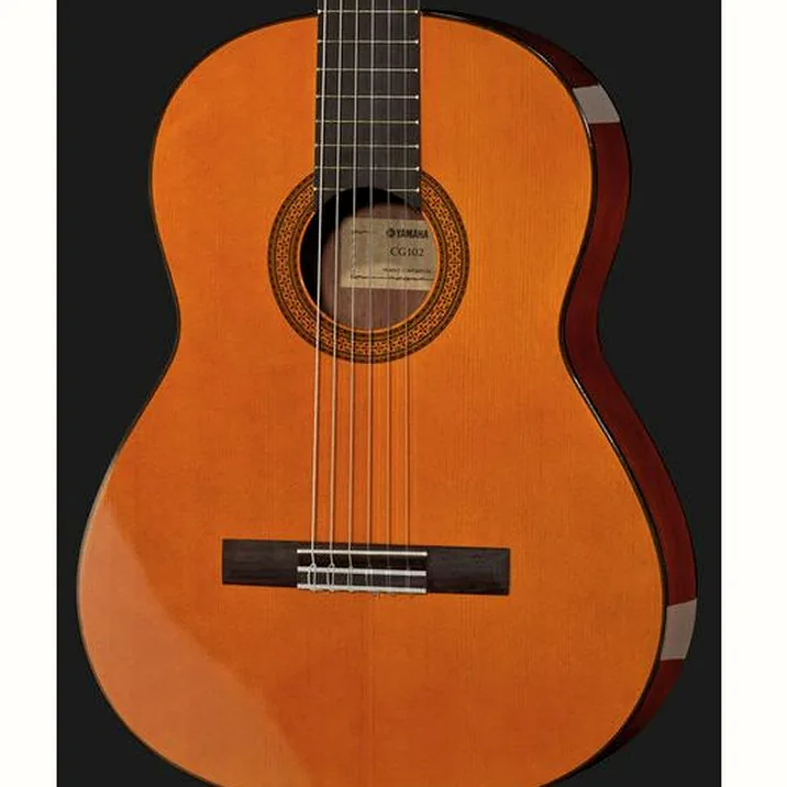 Yamaha CG102 NT Bundle